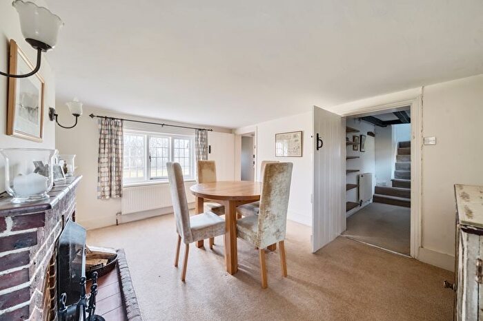 2 Bedroom Detached House To Rent In Skinners Lane, Chiddingfold, Godalming, GU8