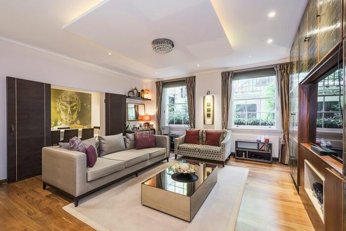 2 Bedroom Flat To Rent In Warwick Square, London, SW1V