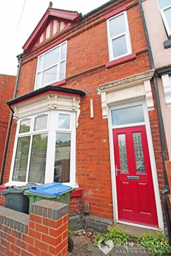1 Bedroom Flat To Rent In Hallam Street, West Bromwich, B71