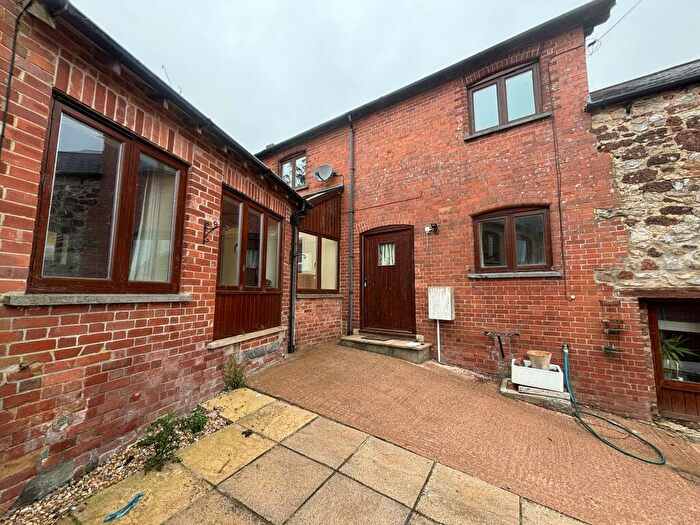 3 Bedroom Barn Conversion To Rent In Holloway Barton, Kennford, EX6