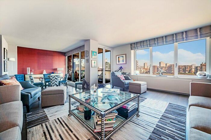 2 Bedroom Apartment To Rent In Thames Quay, SW10