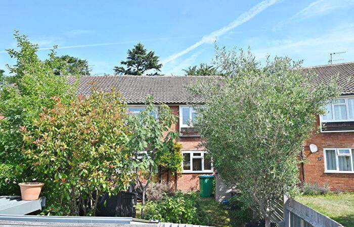 2 Bedroom Maisonette To Rent In The Grove, Teddington, TW11