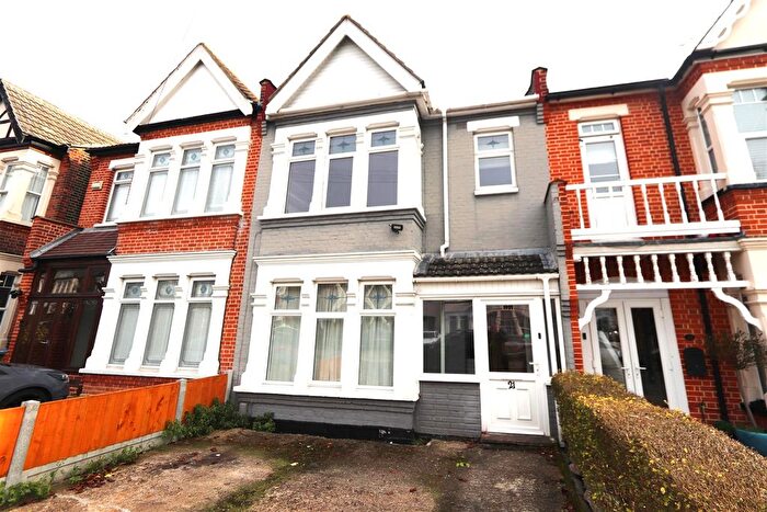 3 Bedroom Terraced House To Rent In Ilfracombe Avenue, Southend-On-Sea, SS1