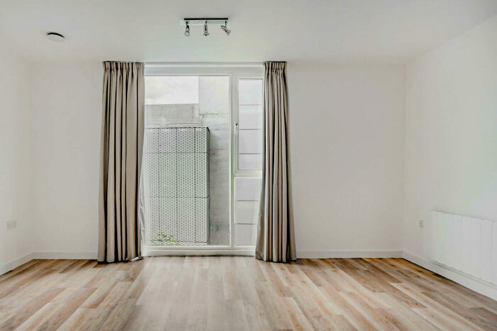 2 Bedroom Flat To Rent In Apartment The Wullcomb, Highcross Street, , Unfurnished, LE1