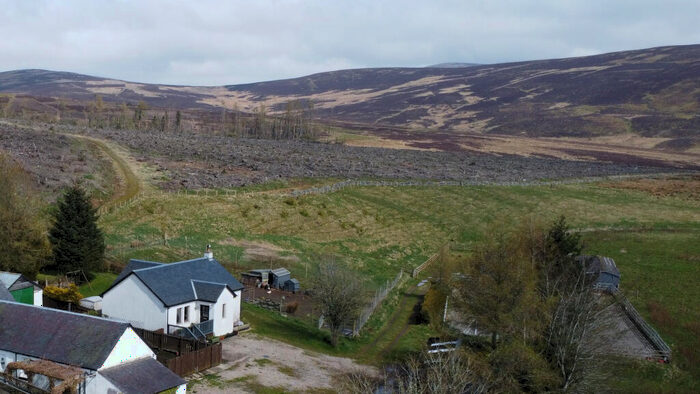 2 Bedroom Detached Bungalow For Sale In Glenmarkie, Glenisla, Blairgowrie, PH11