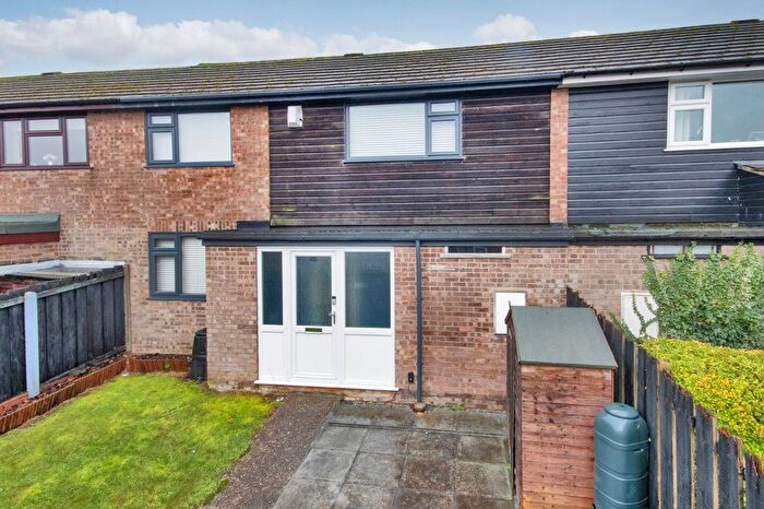 3 Bedroom Terraced House For Sale In Brambledown, Hartley, Longfield, Kent, DA3