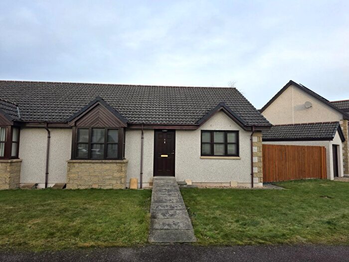 3 Bedroom Semi-detached Bungalow For Sale In Knockomie Rise, Forres, IV36