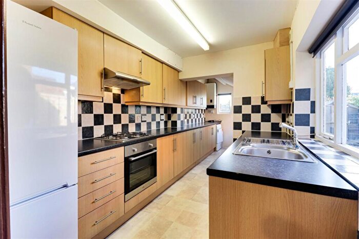 3 Bedroom House To Rent In Alfold Road, Cranleigh, GU6