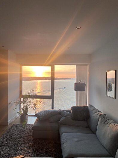 2 Bedroom Apartment To Rent In Princes Parade, Liverpool, L3