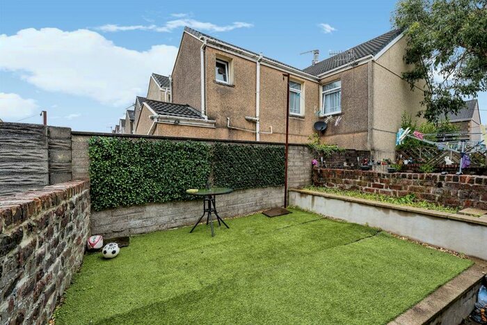 3 Bedroom Terraced House For Sale In Eastland Road, Neath, SA11