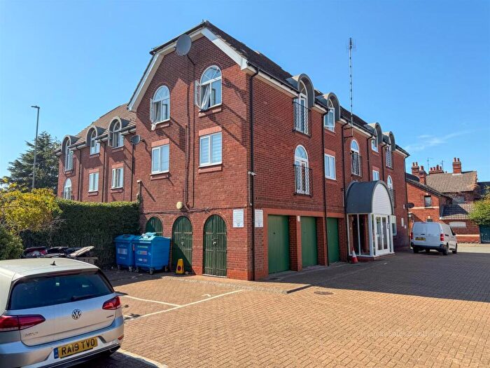1 Bedroom Flat For Sale In Lindsay Street, Kettering, NN16