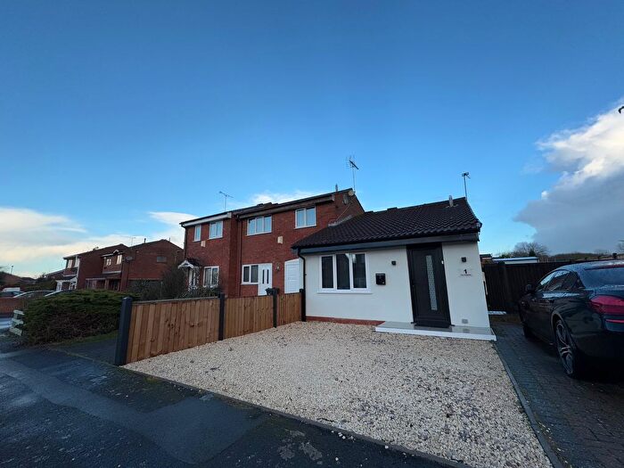 2 Bedroom Detached Bungalow To Rent In The Poppins, Leicester, LE4