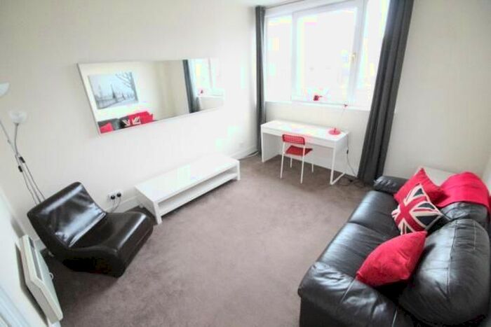 1 Bedroom Flat To Rent In Esslemont Avenue, Aberdeen, AB25