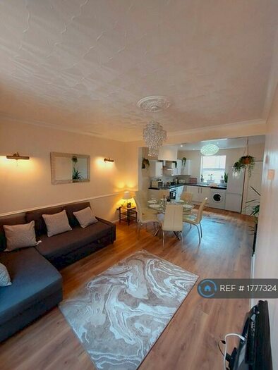 2 Bedroom Maisonette To Rent In St Luke's, Bristol, BS3