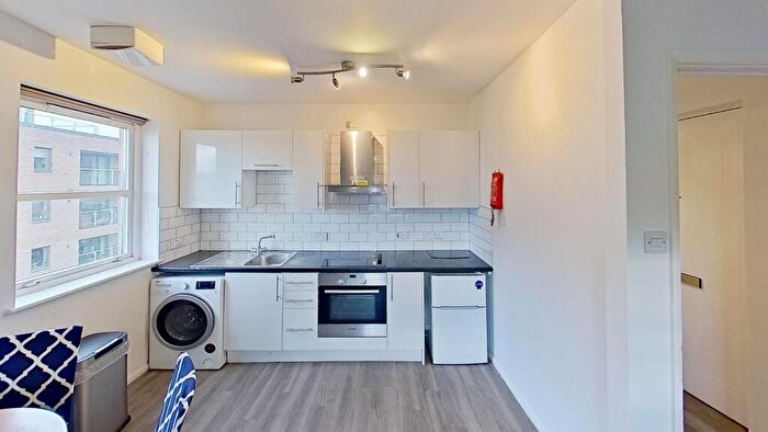 2 Bedroom Flat To Rent In Annandale Street, Edinburgh, EH7