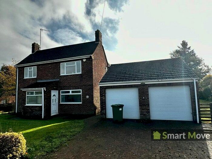 3 Bedroom Detached House To Rent In Folksworth Road, Norman Cross, Peterborough, Cambridgeshire., PE7