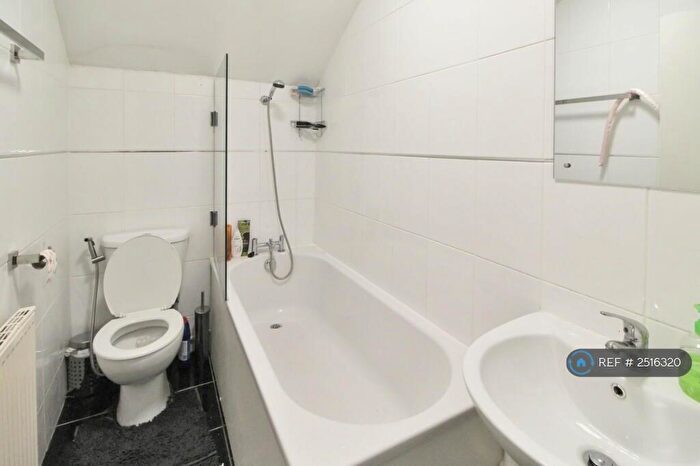 1 Bedroom Flat To Rent In Whetstone Lane, Birkenhead, CH41