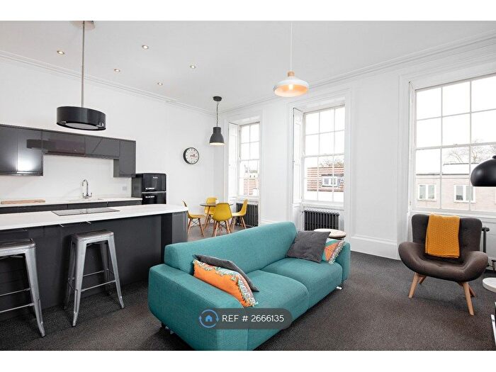 2 Bedroom Flat To Rent In Clifton Road, Bristol, BS8
