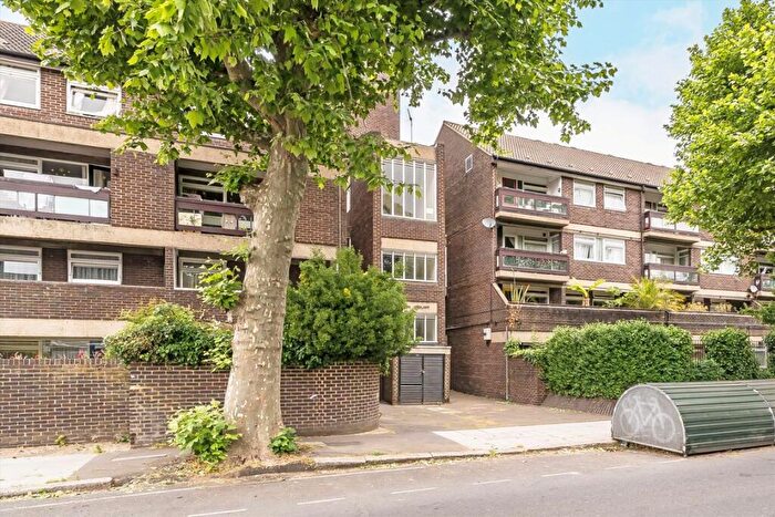 2 Bedroom Flat To Rent In John Ruskin Street, Camberwell, SE5