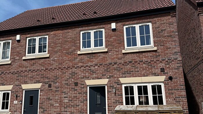4 Bedroom Semi-Detached House For Sale In Thorne, Doncaster, DN8