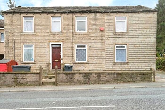 8 Bedroom Terraced House For Sale In Woodhead Road, Lockwood, Huddersfield, West Yorkshire, HD4