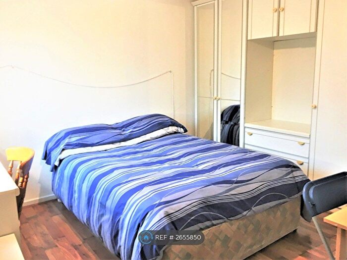 1 Bedroom Flat To Rent In Tilehouse Close, Headington, Oxford, OX3