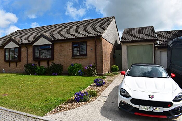 2 Bedroom Bungalow For Sale In Wheal Trelawney, Redruth, Cornwall, TR15