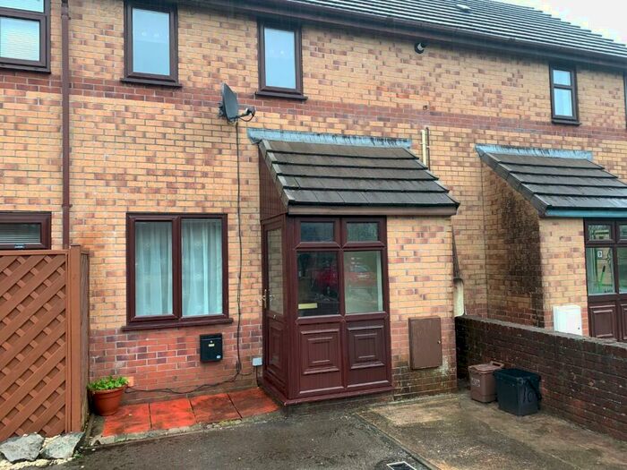 2 Bedroom Terraced House To Rent In Heol Felyn Fach, Tondu, Bridgend, CF32