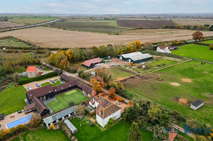 6 Bedroom Detached House For Sale In **Business Owners Dream! Waters Lane, Renhold, MK41