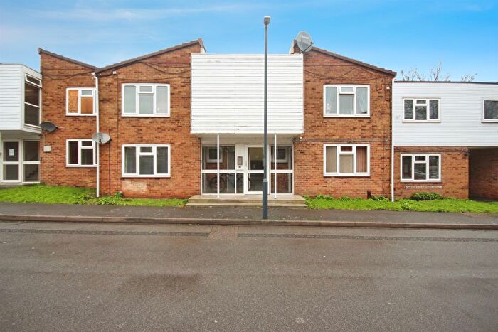 2 Bedroom Flat For Sale In Charles Gardner Road, Leamington Spa, CV31