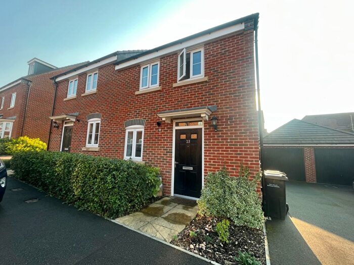 3 Bedroom Semi-Detached House To Rent In Marchment Close, Andover, SP11