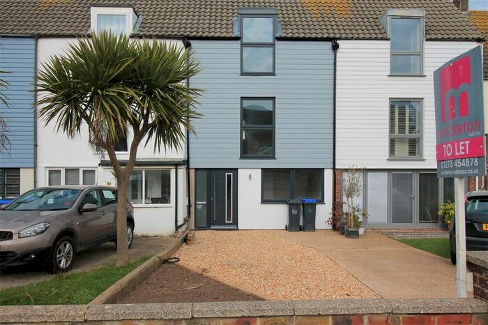 4 Bedroom Terraced House To Rent In Beach Green, Shoreham By Sea, BN43