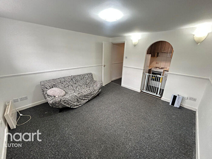 1 Bedroom Flat To Rent In John Street, Luton, LU1