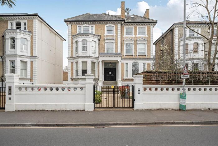 2 Bedroom Flat For Sale In Langley Road, Surbiton, KT6