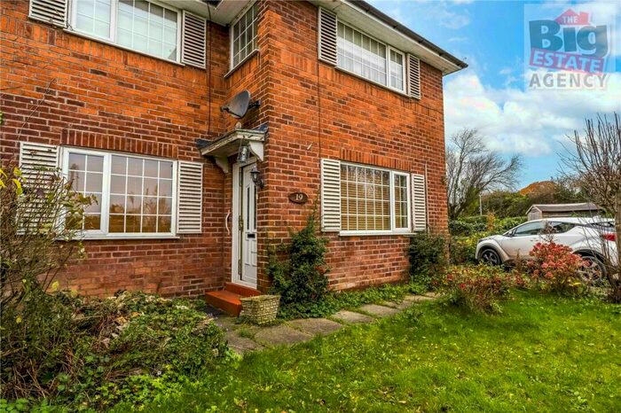 3 Bedroom Semi-Detached House For Sale In Mold Road, Broughton, CH4