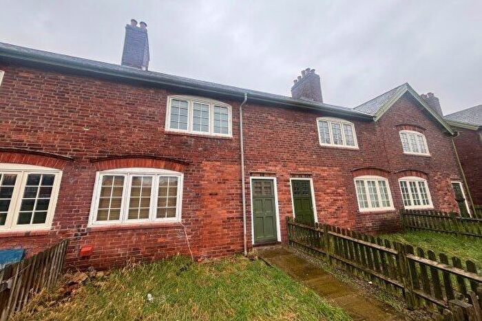 3 Bedroom Terraced House To Rent In Model Village, Worksop, S80