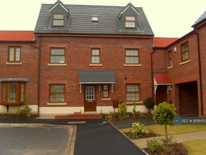 4 Bedroom Semi-Detached House To Rent In Durham Drive, Buckshaw Village, Chorley, PR7