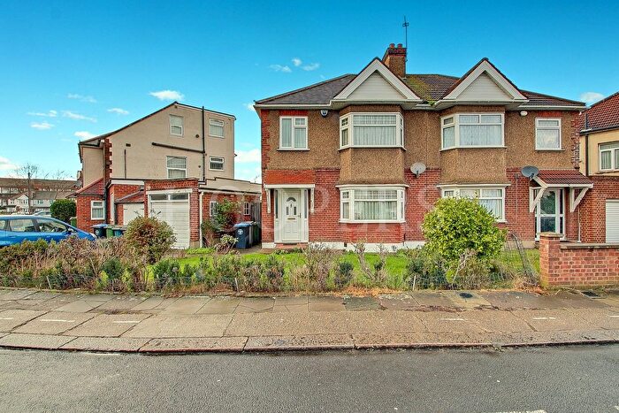 3 Bedroom Semi Detached House For Sale In Lewis Crescent, London, NW10