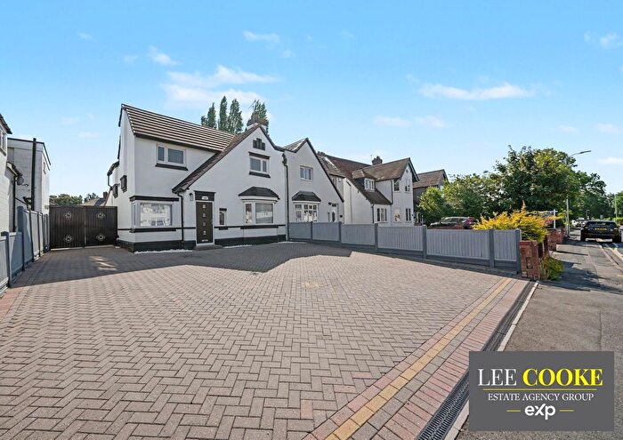 4 Bedroom Semi Detached House For Sale In Old Fallings Lane, Fallings Park, Wolverhampton, WV10