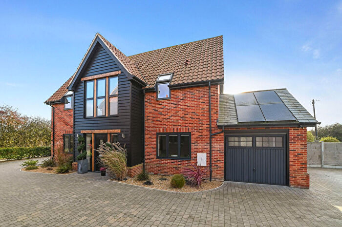 4 Bedroom Detached House For Sale In Sunnyfields Road, High Garrett, Essex, CM7