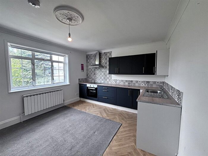 1 Bedroom Flat To Rent In Edward Avenue, London, E4