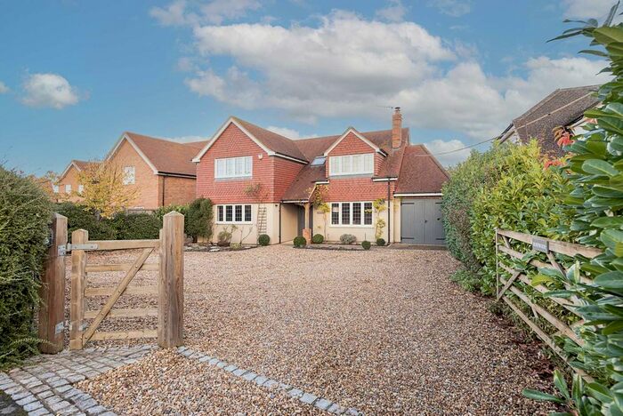 4 Bedroom Detached House For Sale In Buckland, Aylesbury, HP22