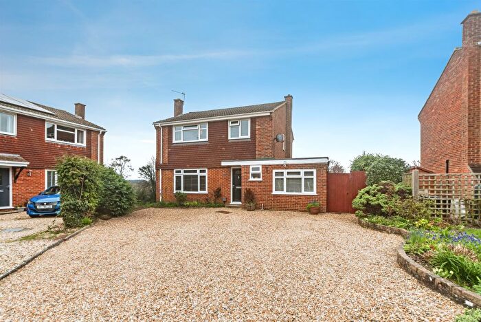 4 Bedroom Detached House For Sale In Turnpike Way, Oakley, Basingstoke, RG23