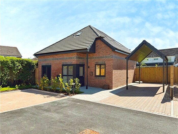 3 Bedroom Detached House To Rent In Botley Road, Romsey, Hampshire, SO51