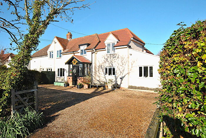 4 Bedroom Semi Detached House For Sale In Wiggens Green, Helions Bumpstead, Haverhill, CB9