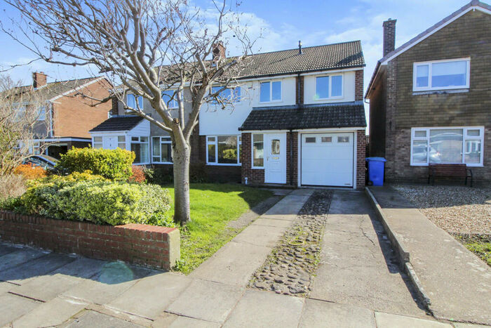 4 Bedroom Semi-Detached House To Rent In Mallard Way, Blyth, NE24