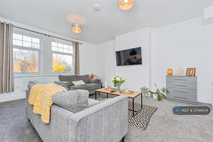 4 Bedroom Flat To Rent In West Didsbury, Manchester, M20