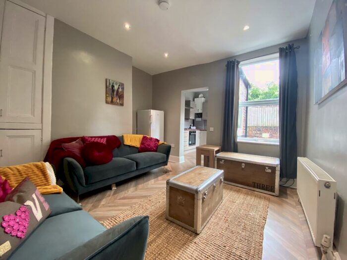 5 Bedroom Terraced House To Rent In Stalker Lees Rd, Sheffield, S11