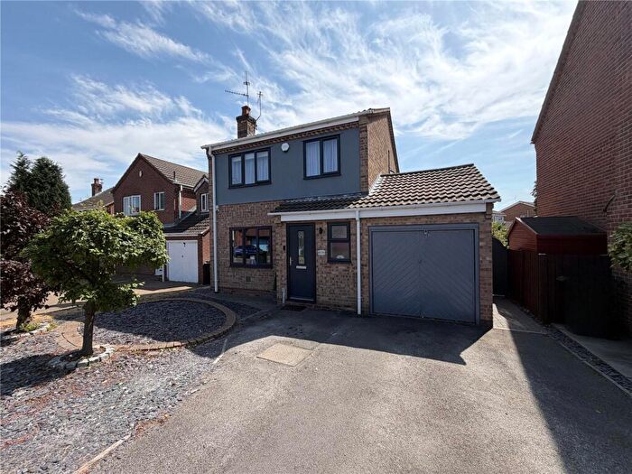 3 Bedroom Detached House For Sale In Farnborough Drive, Cantley, Doncaster, South Yorkshire, DN4