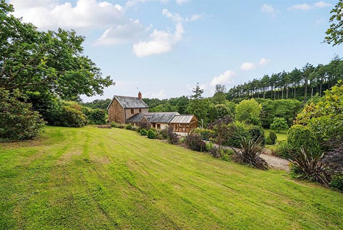 4 Bedroom Detached House For Sale In Huntshaw, Torrington, EX38